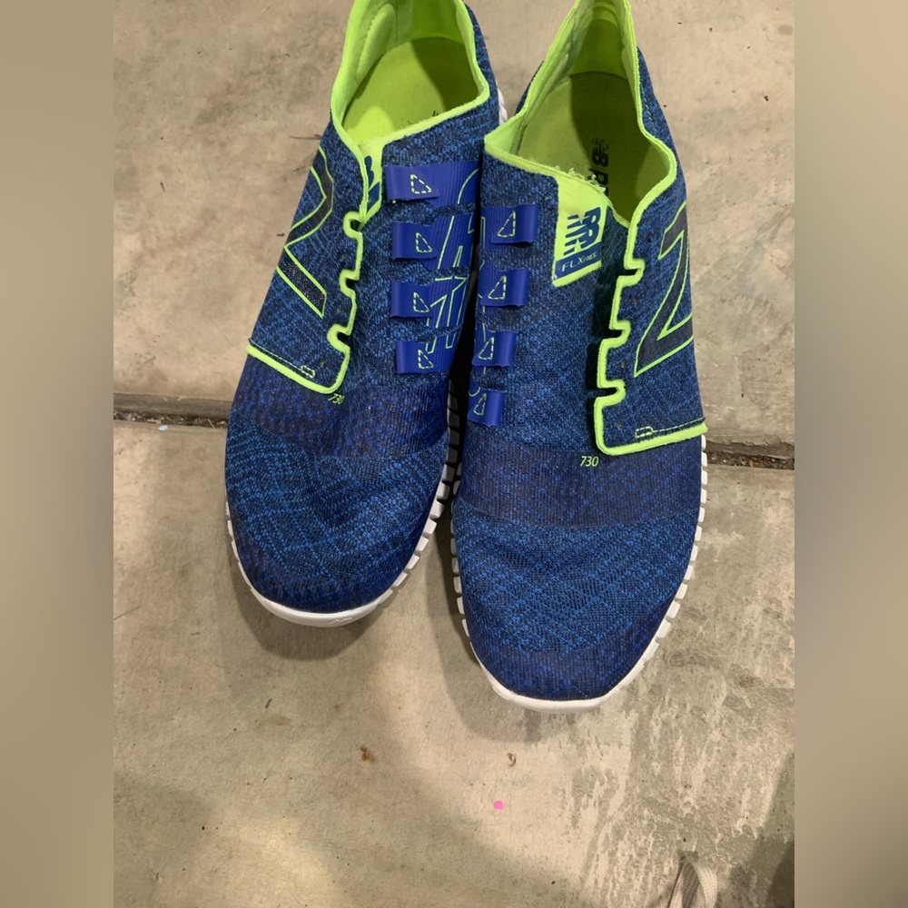 Men’s new balance shoes